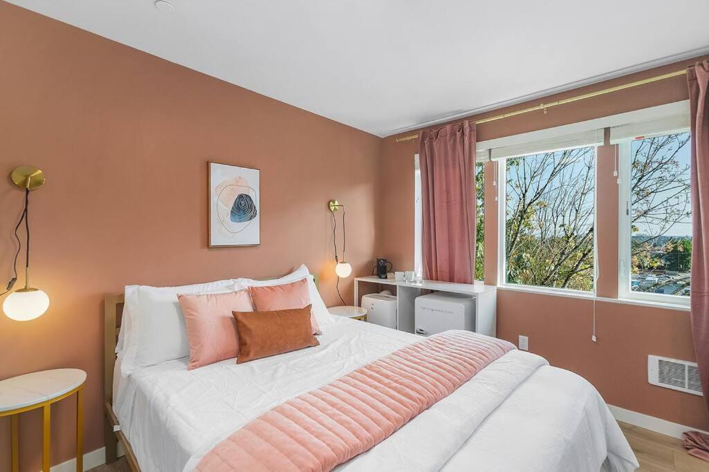 Chris'S Sweet Suite - 84 Walkscore Сиэтл Экстерьер фото